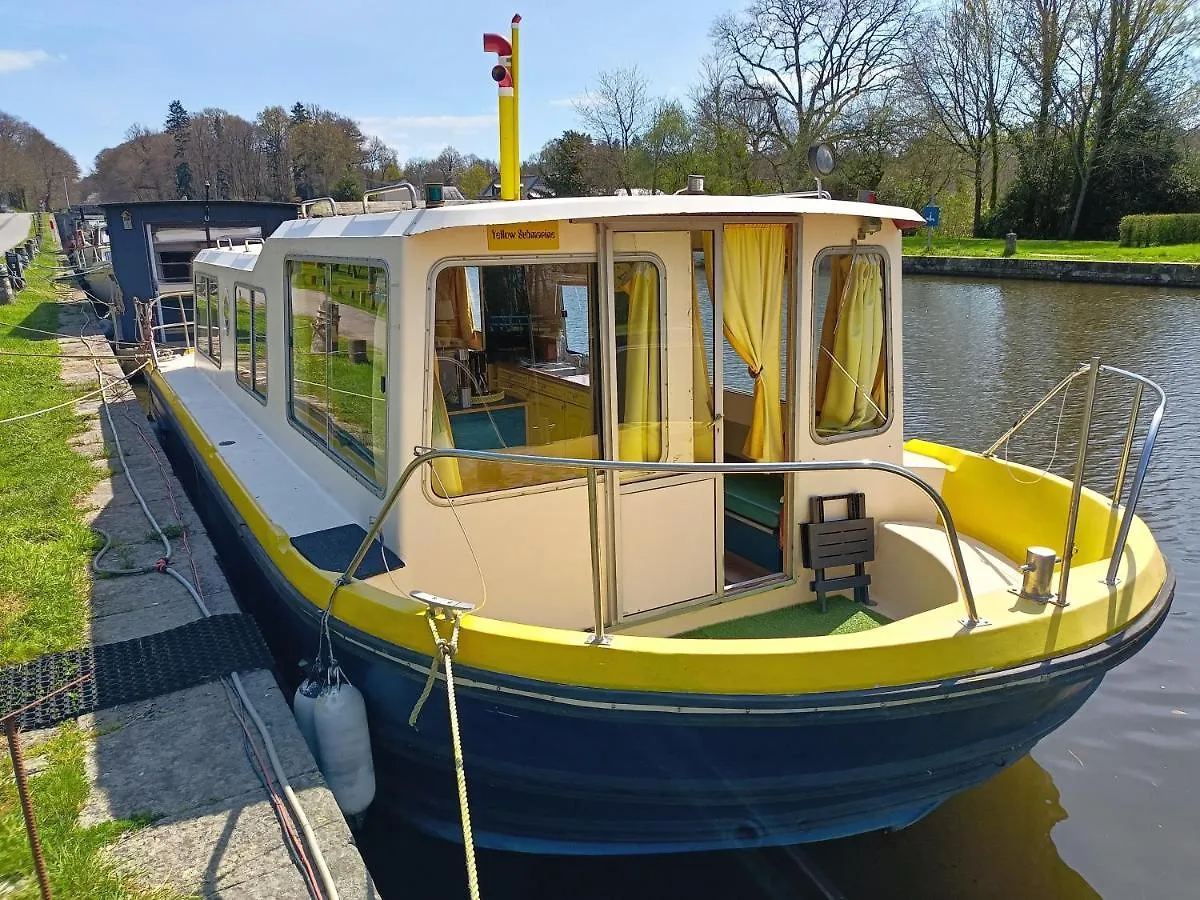 Ille Flottante, Maison Eclusiere Et Hebergements Insolites Sur Le Canal Bed & Breakfast Hede-Bazouges